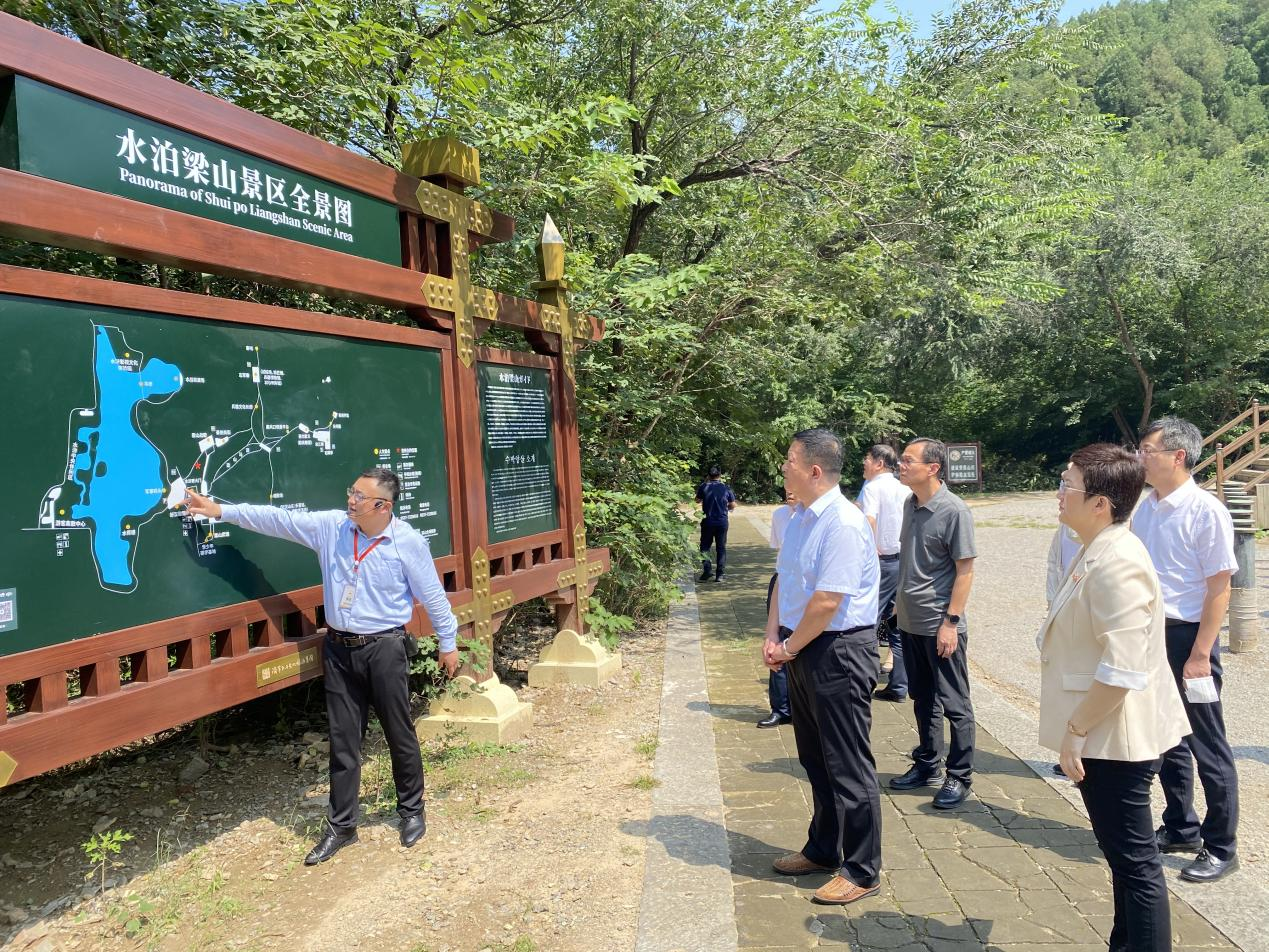市重點(diǎn)項(xiàng)目掛圖作戰(zhàn)總指揮部赴曾廟景區(qū)、水泊梁山景區(qū)督導(dǎo)調(diào)研重點(diǎn)景區(qū)提升項(xiàng)目